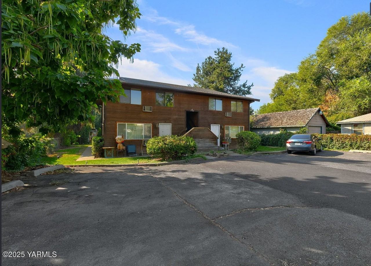 1702 W Prasch Ave #B - Photo 3 of 8