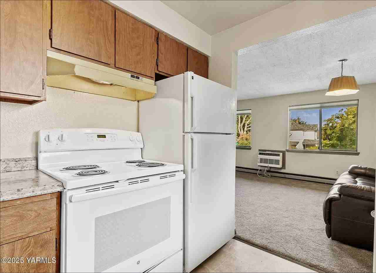 1702 W Prasch Ave #B - Photo 5 of 8