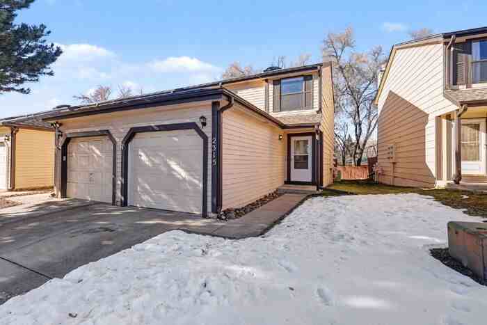 2315 Lexington Village Ln - Photo 2 of 30