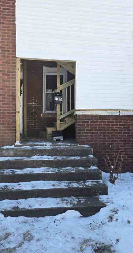 1346 Van Buren St - Photo 3 of 14