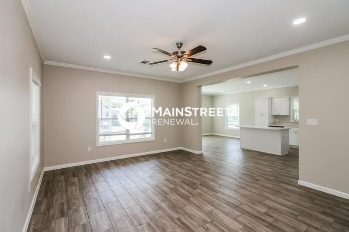 774 Dillard St - Photo 5 of 21