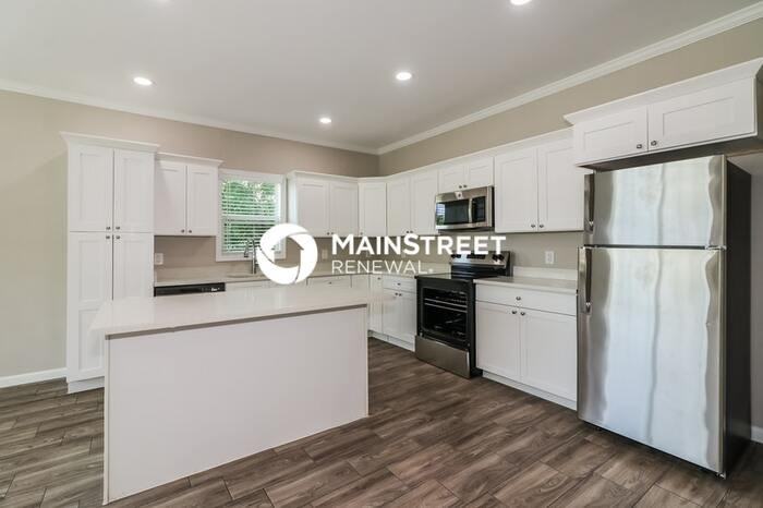 774 Dillard St - Photo 7 of 21