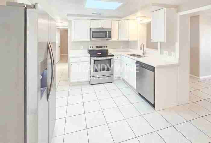 6219 11th Ave - Photo 6 of 25