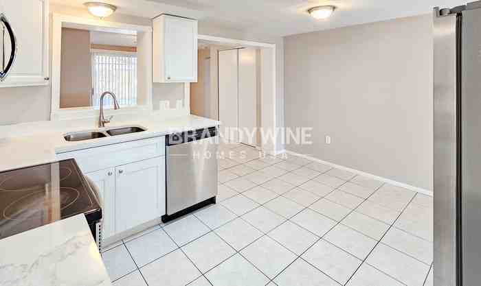 6219 11th Ave - Photo 7 of 25