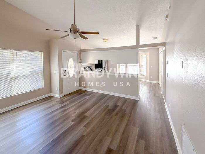 4013 Caban Ct - Photo 3 of 18