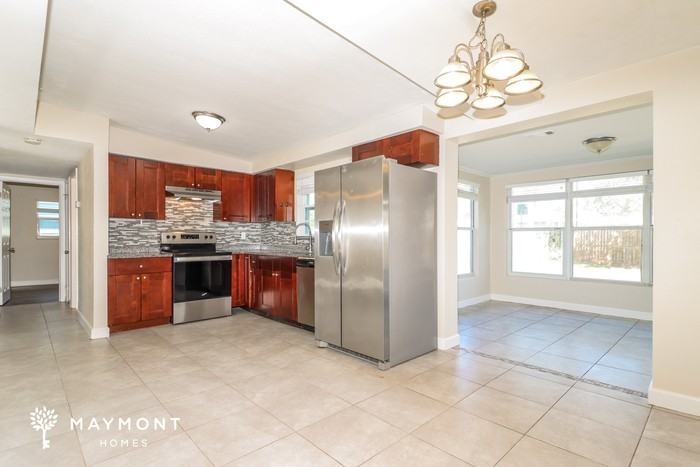 2250 Norman Dr - Photo 7 of 15