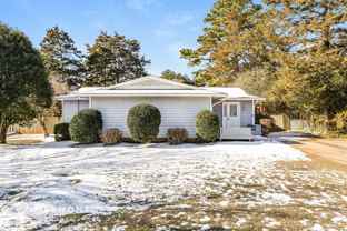 202 Evergreen St - Photo 1 of 1