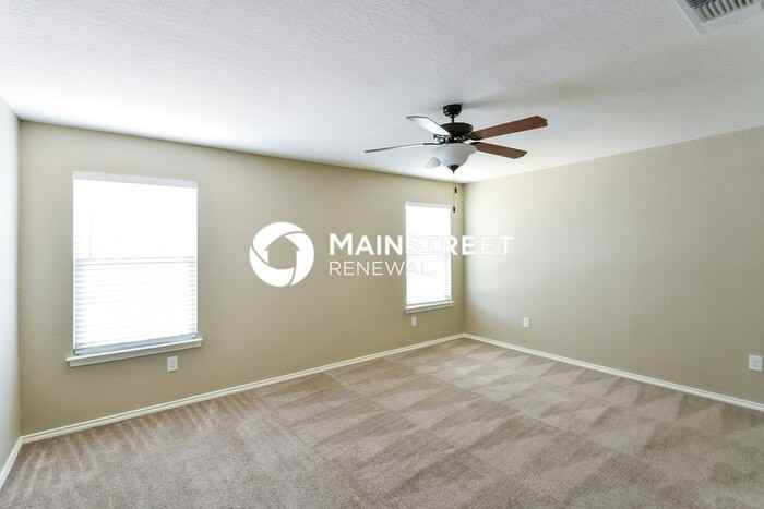 9651 Pleasanton Blf - Photo 7 of 17