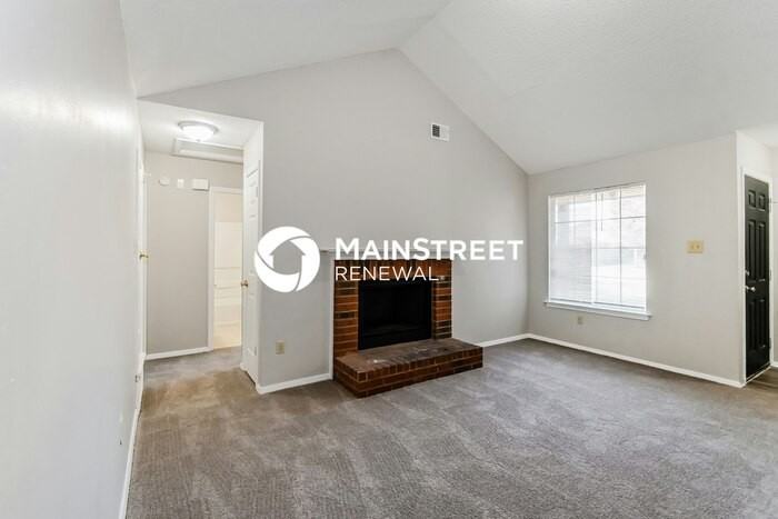 5837 Hickory Greene Dr - Photo 3 of 9