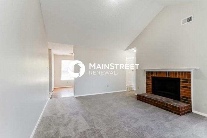 5837 Hickory Greene Dr - Photo 4 of 9