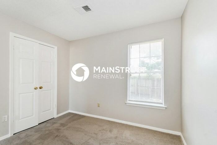 5837 Hickory Greene Dr - Photo 6 of 9