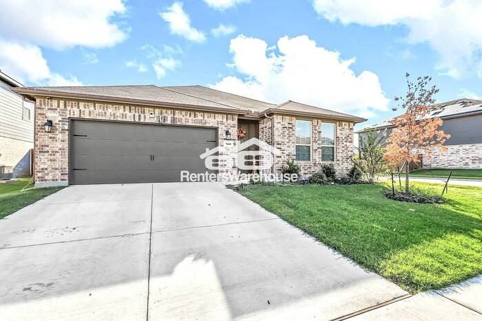 7600 Gangway Dr - Photo 2 of 10