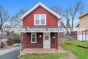 featured image of 2898 Maple St