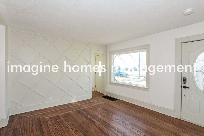 3424 Ridgewood Ave - Photo 7 of 25