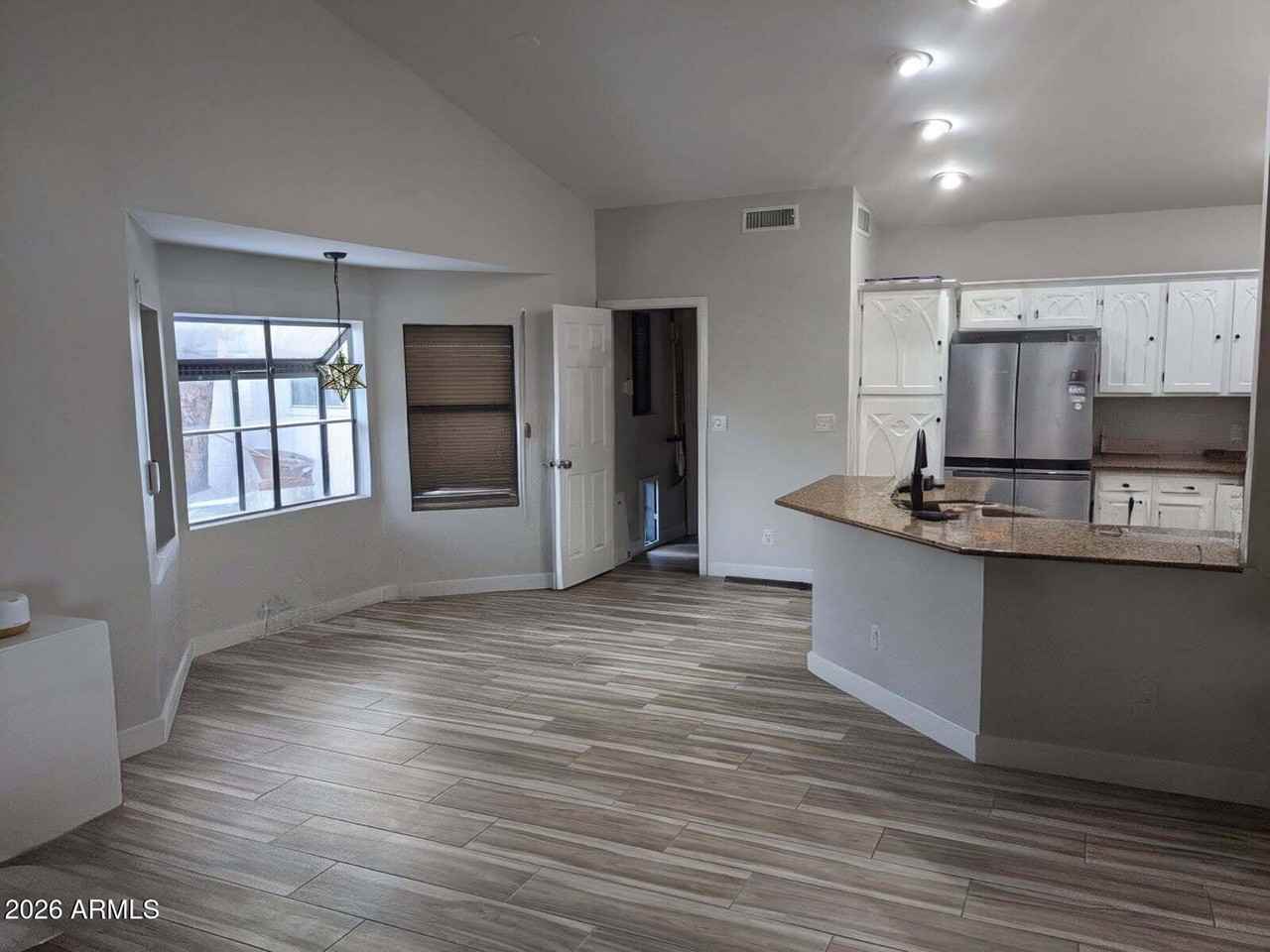 4341 E Betty Elyse Ln - Photo 3 of 8