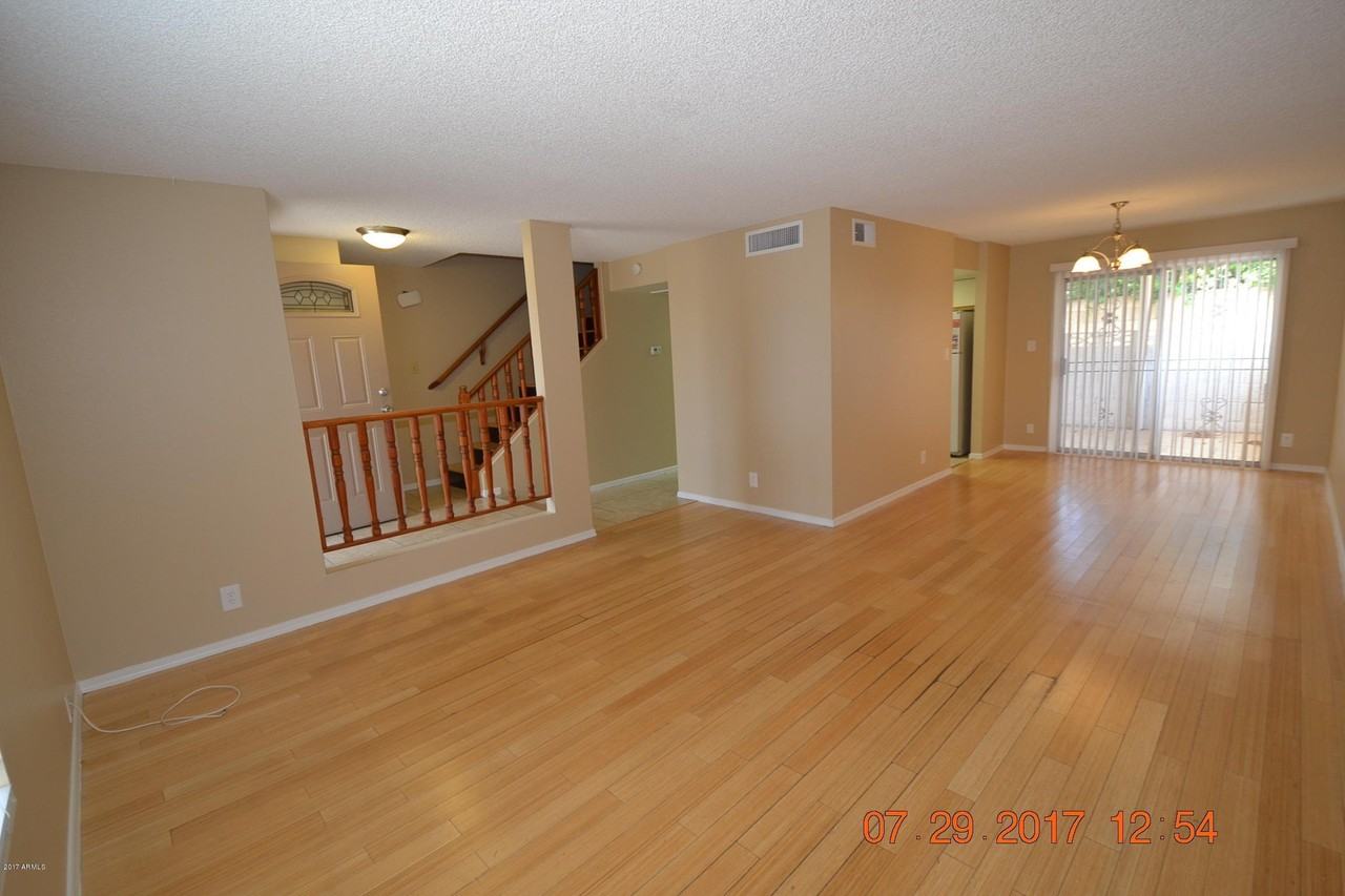 16033 N 25th Dr - Photo 2 of 9