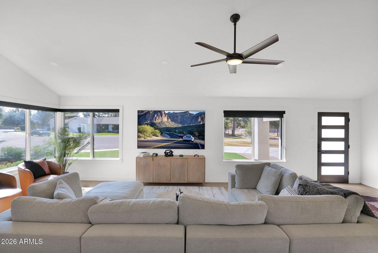 7629 N Via De Los Ninos - Photo 5 of 27