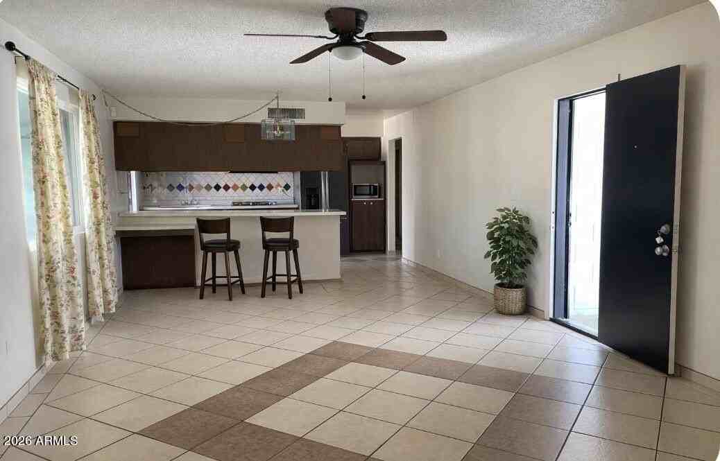 2022 W Eugie Ave - Photo 7 of 31