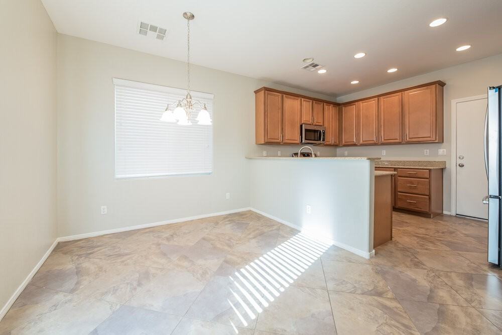 9333 Flowering Tulip Ave - Photo 3 of 15