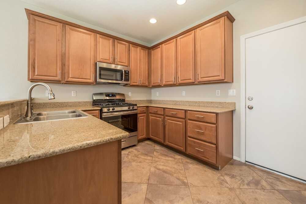 9333 Flowering Tulip Ave - Photo 4 of 15