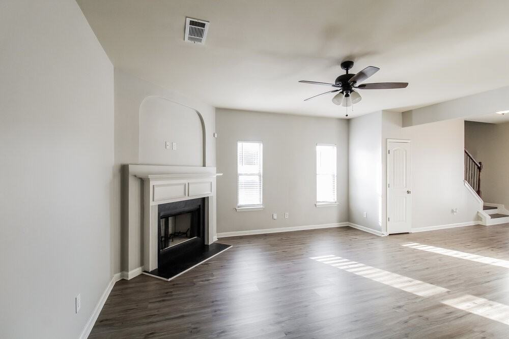 1214 Heartwood Ave - Photo 5 of 17