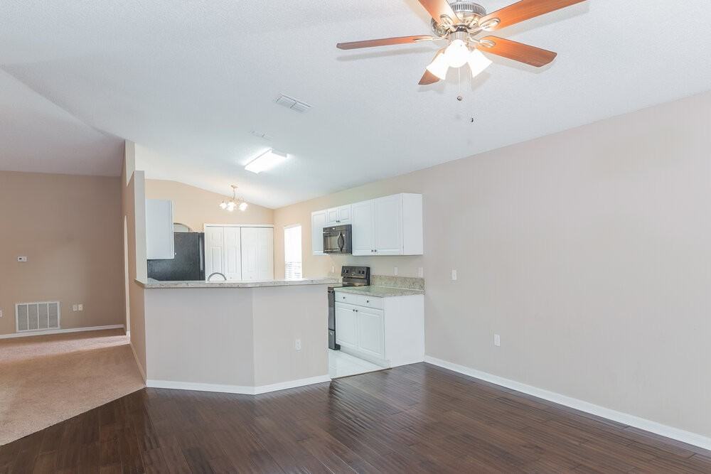 12538 Bent Bay Trl - Photo 7 of 16