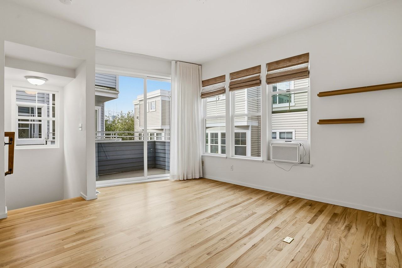 619 Federal Ave E #1 - Photo 7 of 50