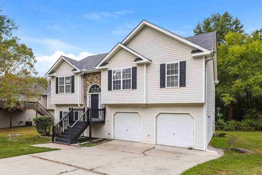 7872 Newport Dr - Photo 2 of 17