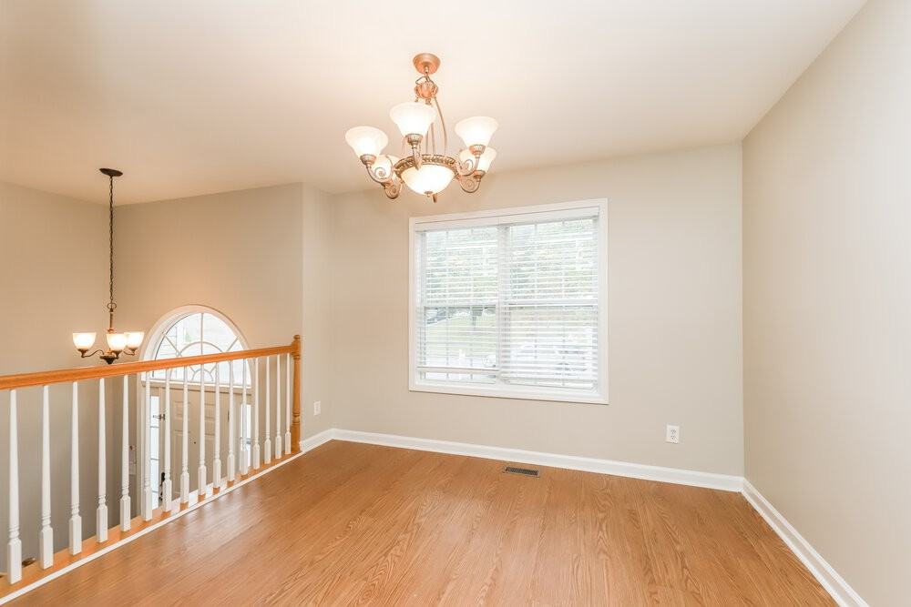 7872 Newport Dr - Photo 7 of 17