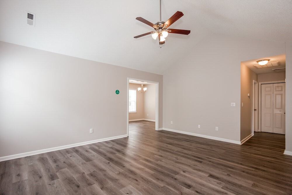 8631 Bodkin Ct - Photo 5 of 16