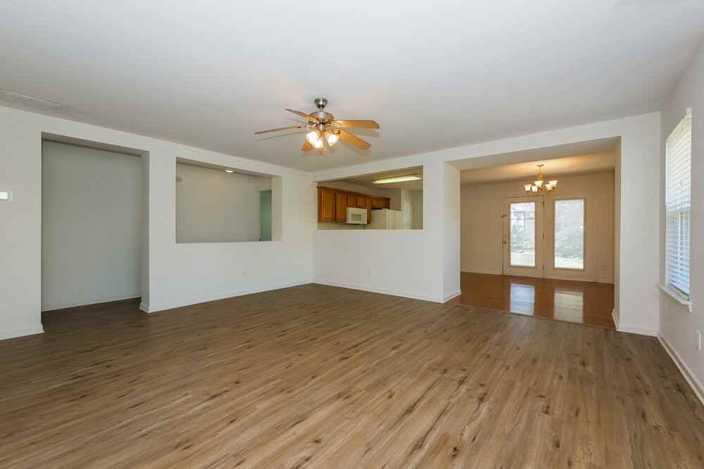 154 Paxton Pl - Photo 4 of 16