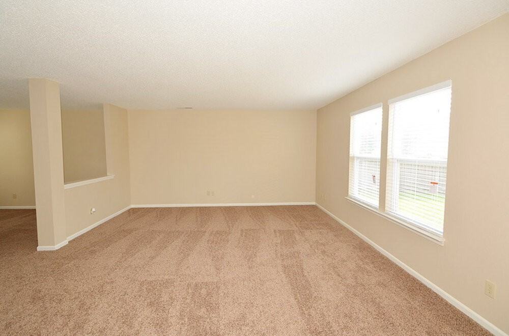 19560 Tradewinds Dr - Photo 5 of 32