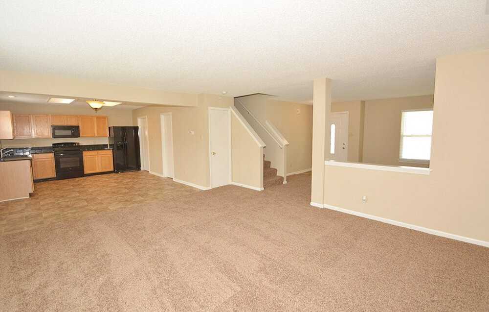 19560 Tradewinds Dr - Photo 6 of 32