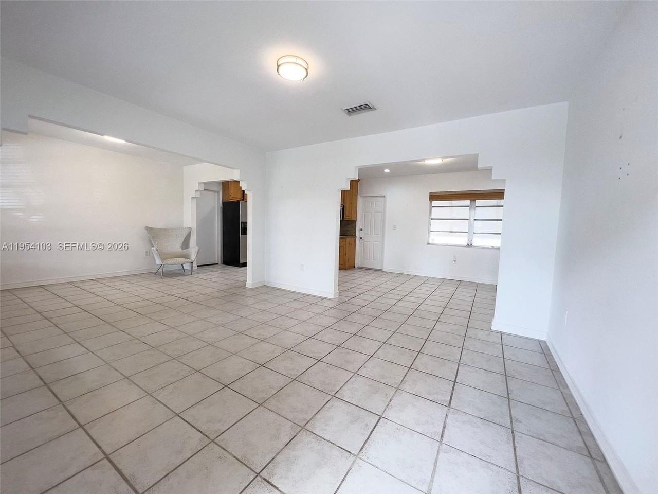 6295 Sw 33rd St - Photo 2 of 13