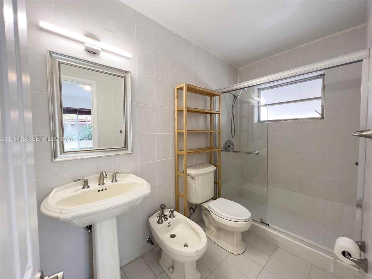 6295 Sw 33rd St - Photo 7 of 13