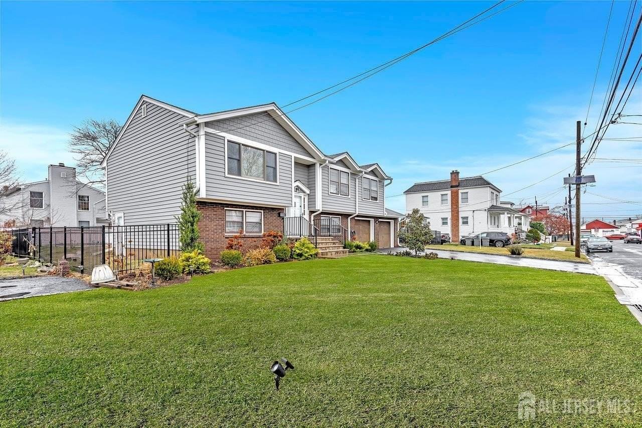 118 Arlington Ave - Photo 2 of 26