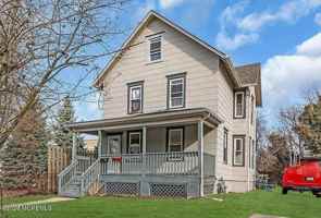 featured image of 1327 10th Ave Unit A #A