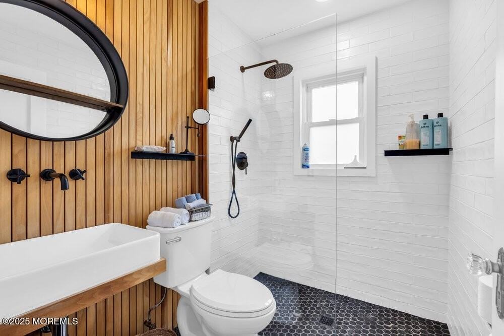 99 River Ct - Photo 4 of 32