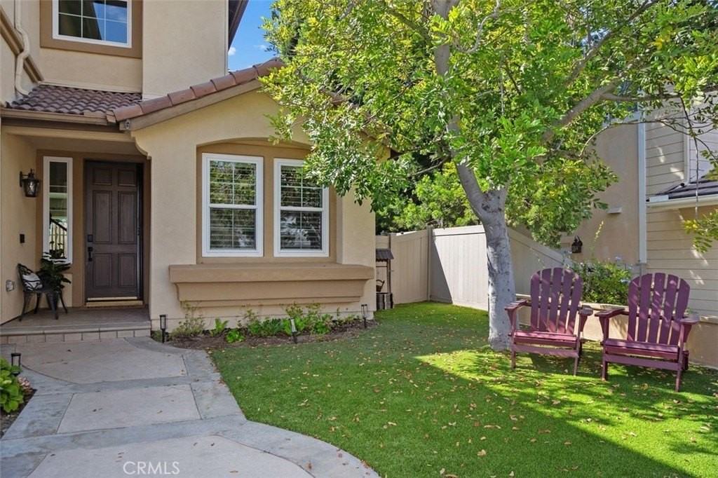 19 Crestview Dr - Photo 2 of 50