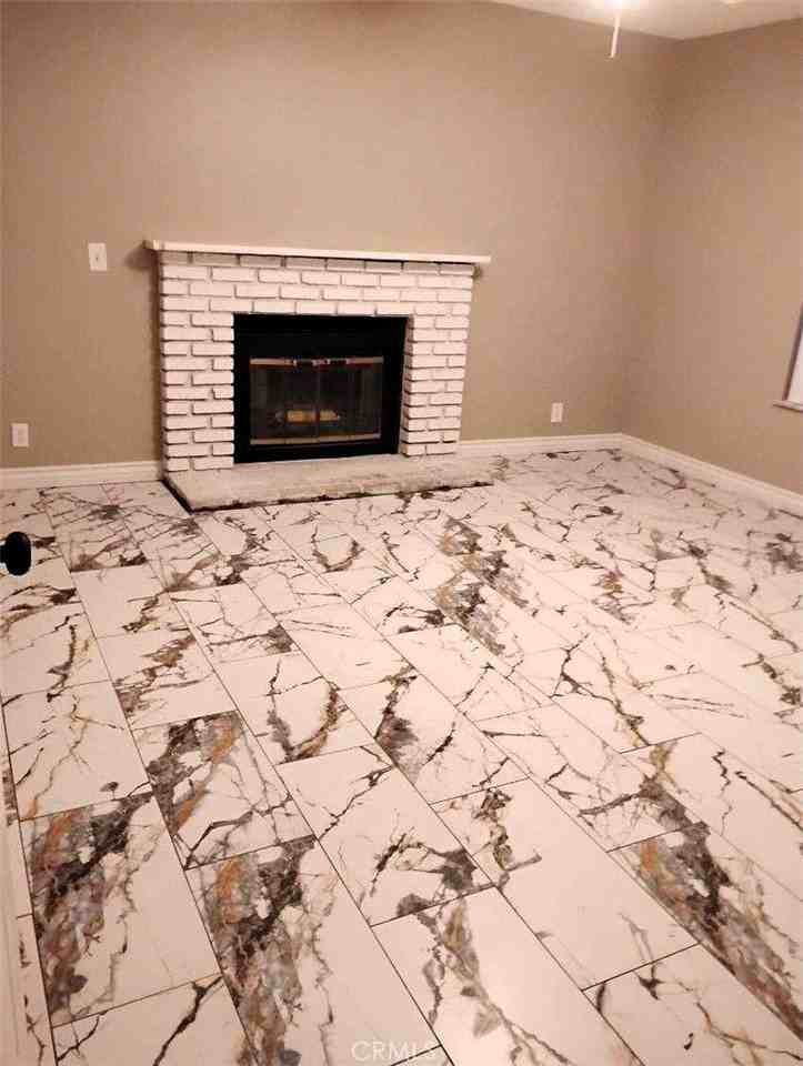 44755 Jefferson Ct - Photo 5 of 13