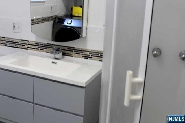 287 Orchard St - Photo 5 of 16