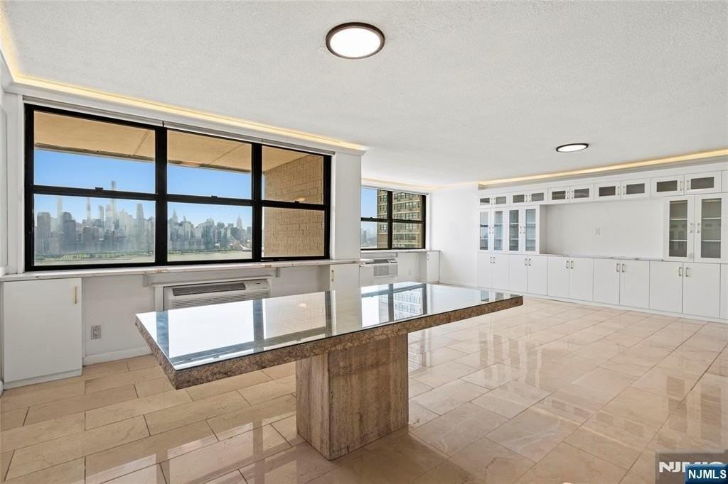 7004 Kennedy Blvd E - Photo 3 of 42