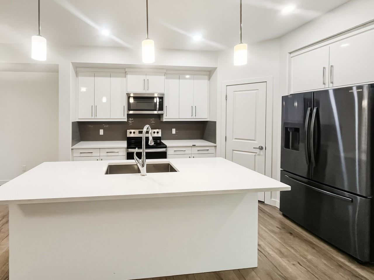 7257 Chivers Pl Sw - Photo 2 of 50