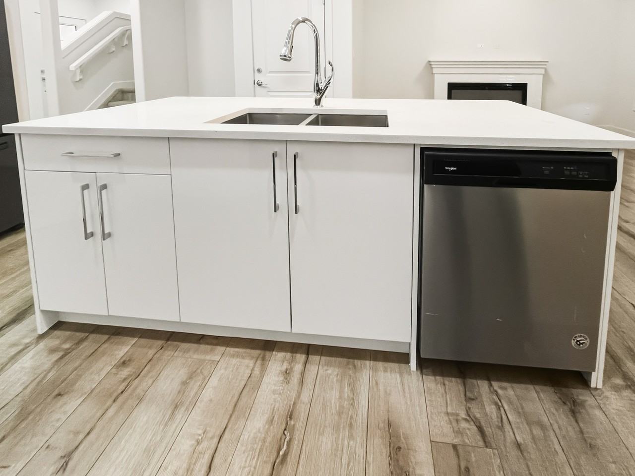 7257 Chivers Pl Sw - Photo 4 of 50