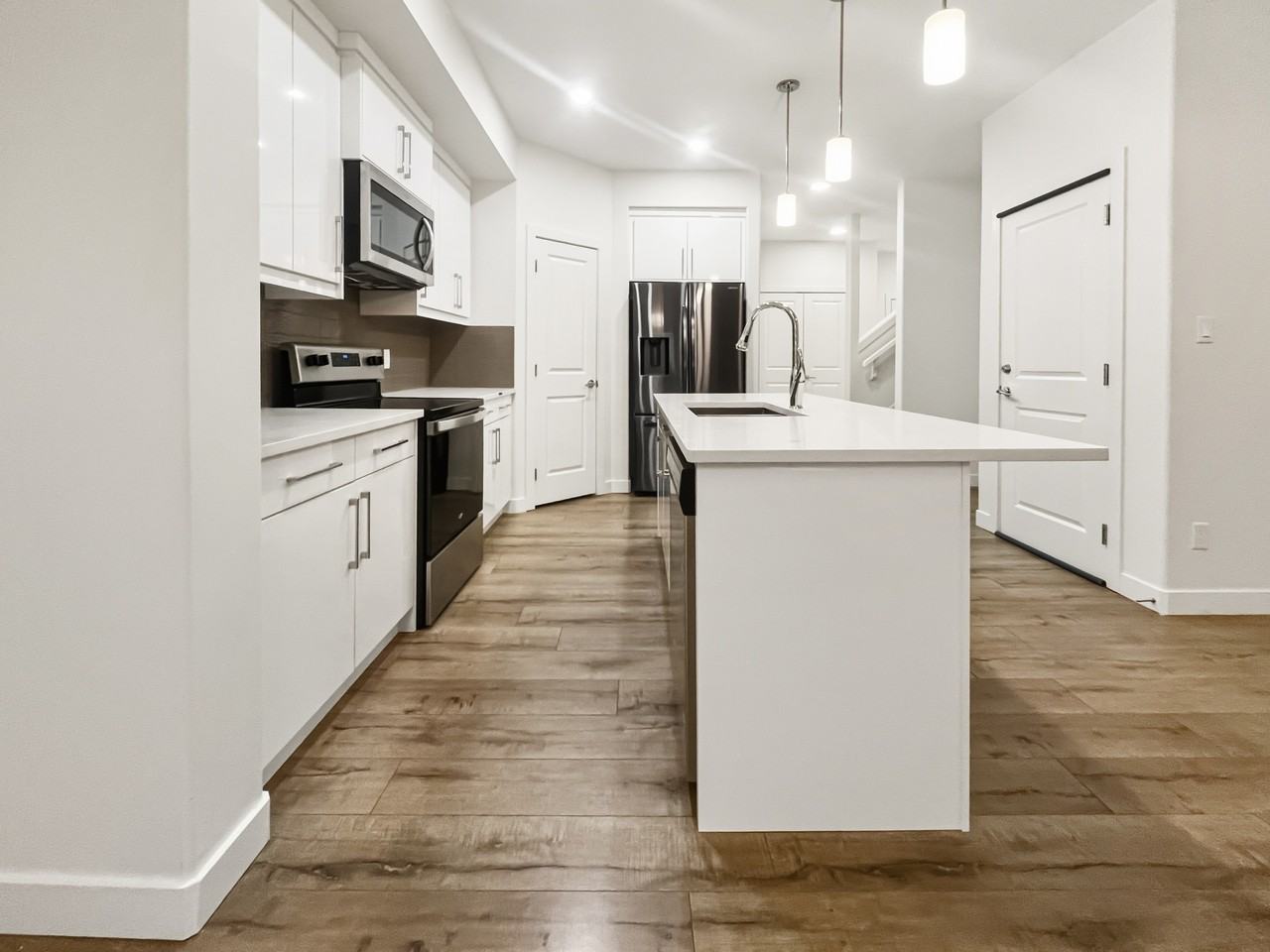 7257 Chivers Pl Sw - Photo 5 of 50