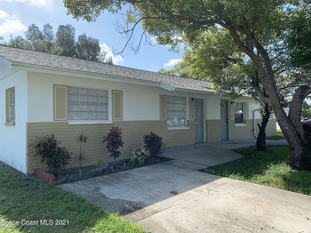 741 Venus Dr - Photo 2 of 29