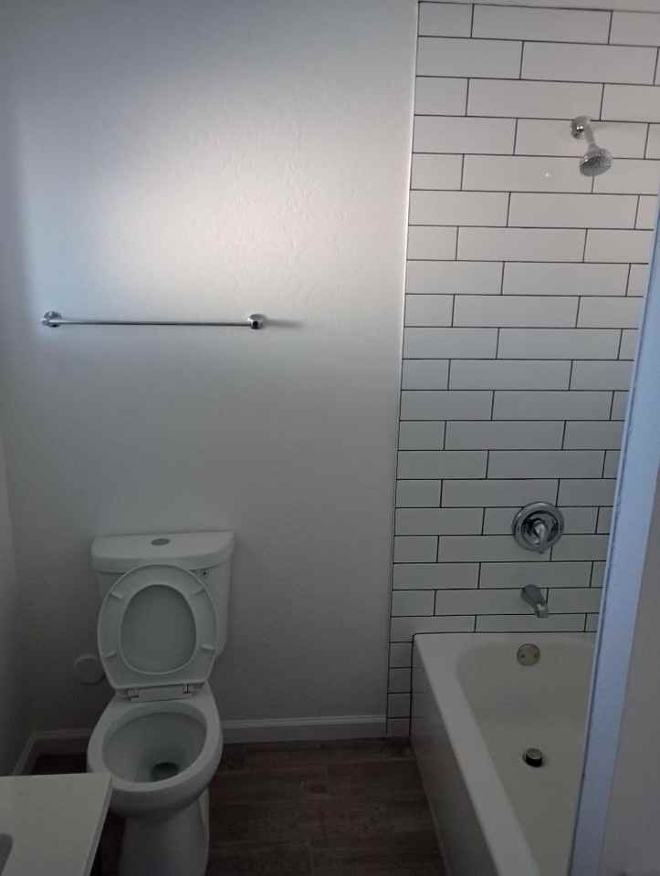 13939 S Berwick Rd #4 - Photo 3 of 5