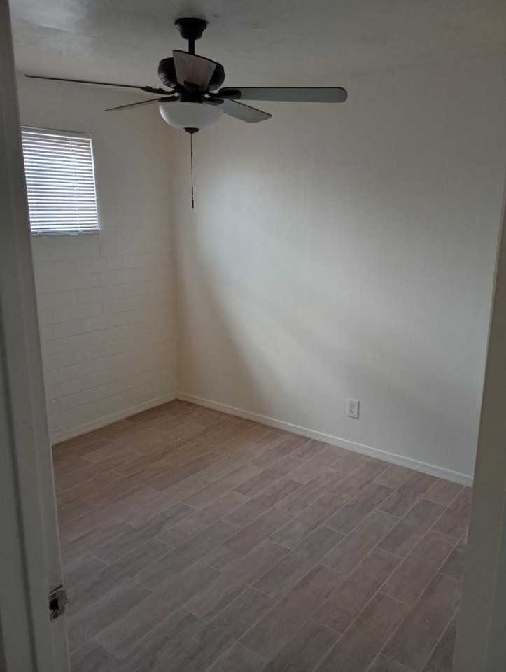 603 N D St #04 - Photo 3 of 6