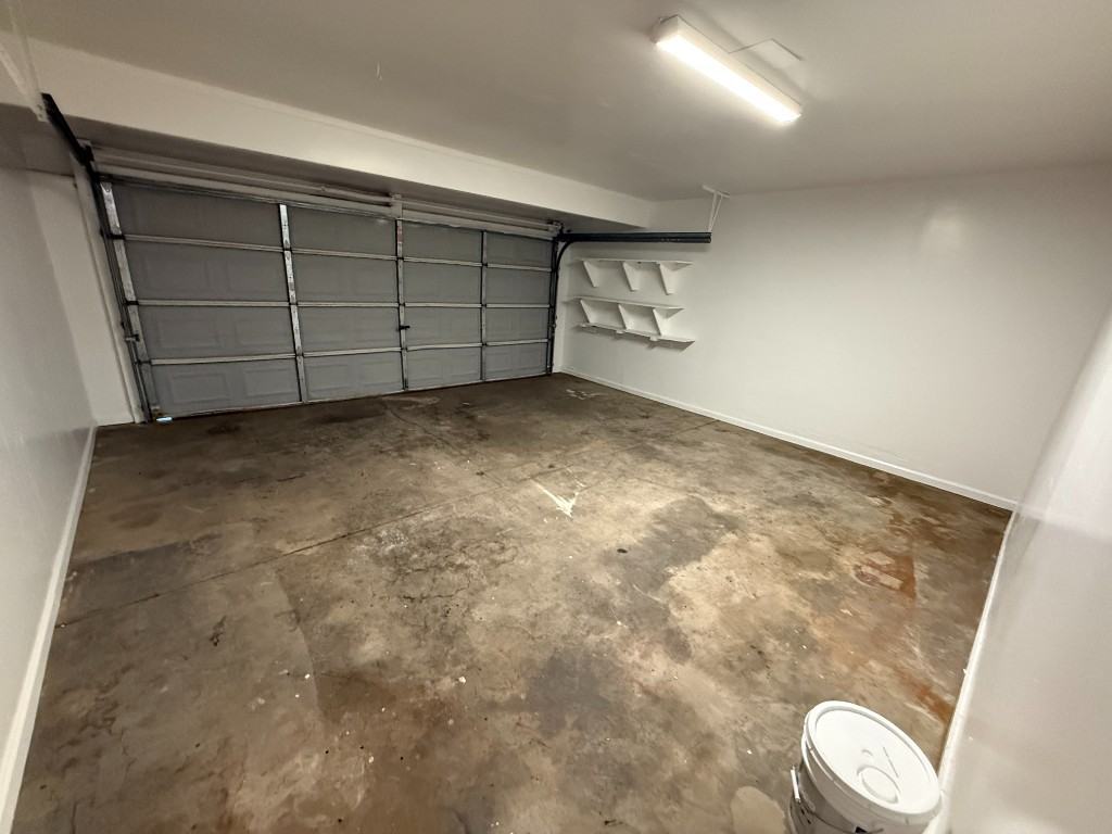 2229 N 58th Dr - Photo 4 of 15