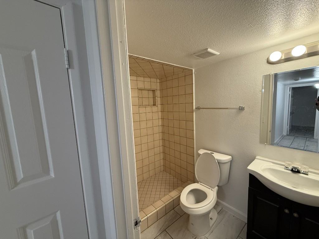 2229 N 58th Dr - Photo 6 of 15